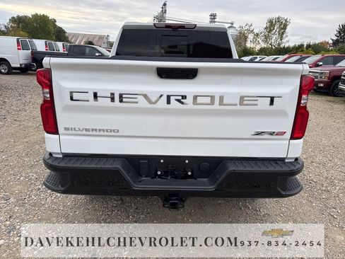 Used 2023 Chevrolet Silverado 1500 ZR2 w/ Technology Package image 4