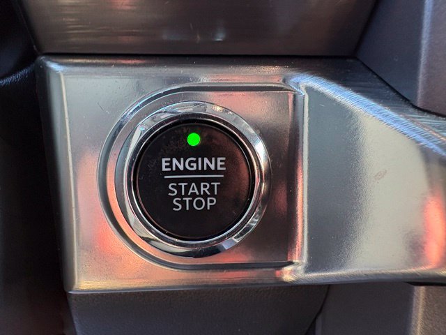 Used 2023 Ford F150 Lariat AWD/4WD image 26