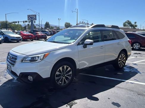 Used 2017 Subaru Outback 2.5i Limited image 7
