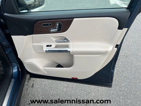 Used 2020 Mercedes-Benz GLB 250 4MATIC image 26