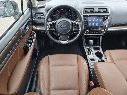 Used 2018 Subaru Outback 2.5i Touring AWD/4WD image 20