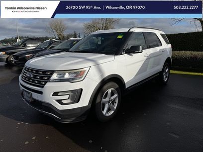 Used 2017 Ford Explorer XLT w/ Equipment Group 202A