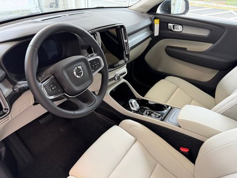 New 2026 Volvo XC40 B5 Plus w/ Climate Package image 13