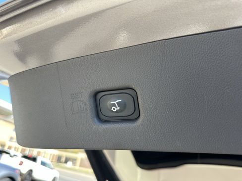 Used 2021 Lincoln Nautilus Reserve w/ Equipment Group 202A image 40