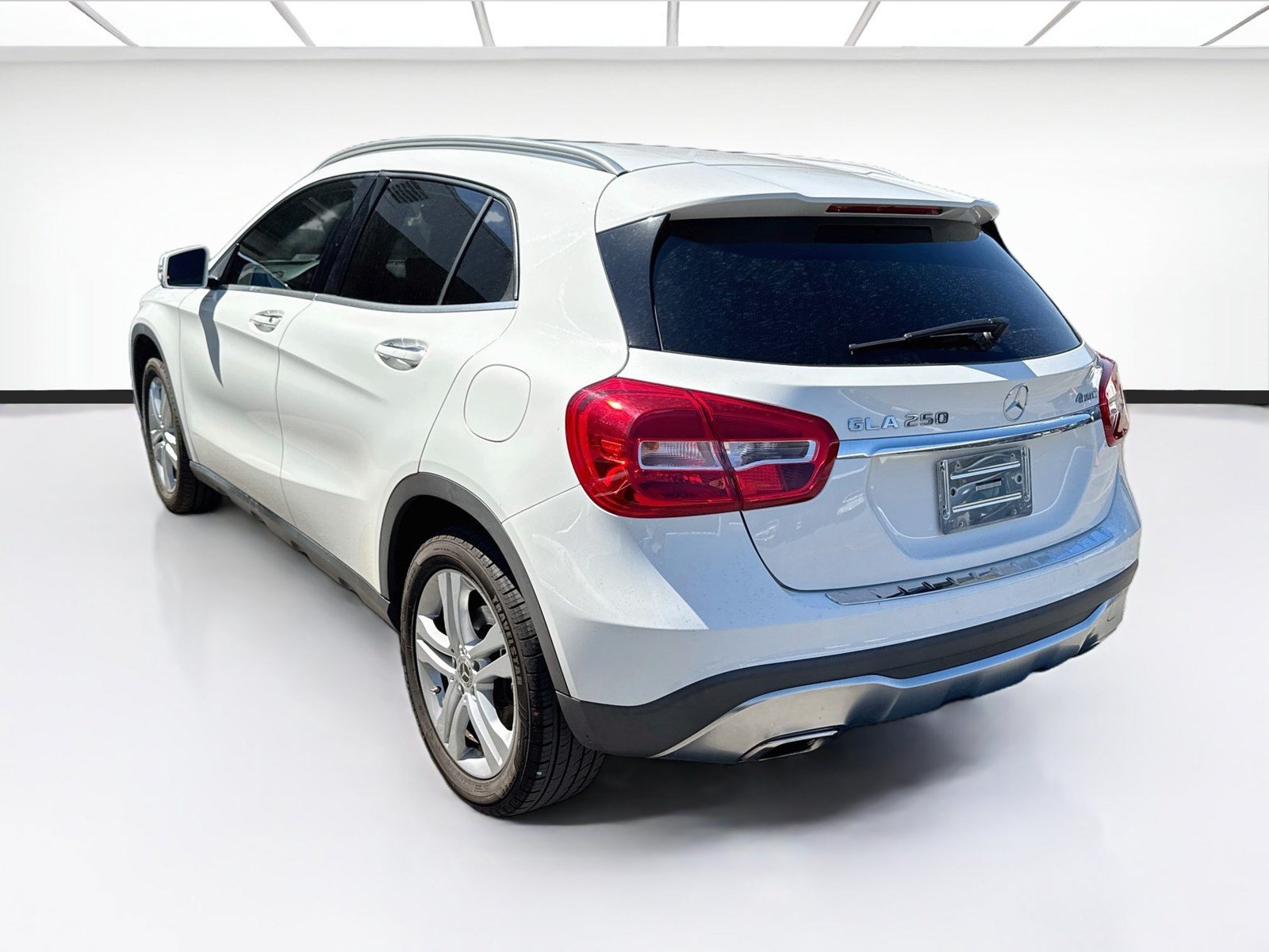 Used 2019 Mercedes-Benz GLA 250 4MATIC image 6