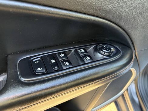 Used 2020 Jeep Compass Limited AWD/4WD image 36