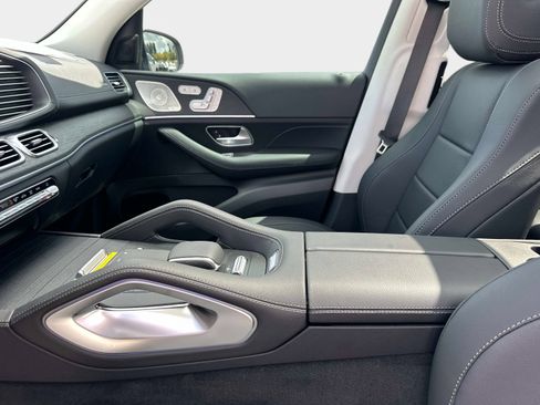 New 2026 Mercedes-Benz GLS 450 450 4MATIC SUV image 26