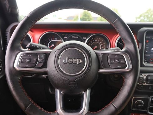 Used 2018 Jeep Wrangler Unlimited Rubicon AWD/4WD image 10