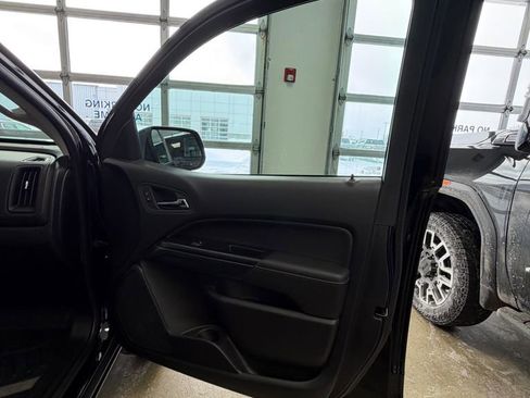 Used 2022 GMC Canyon AT4 w/ Driver Alert Package image 14