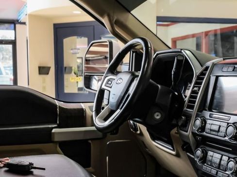 Used 2017 Ford F450 Lariat image 11