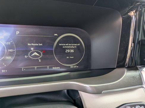 Certified 2023 Kia Sorento SX FWD image 37