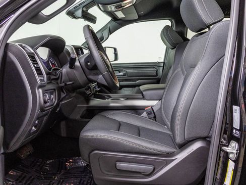 New 2026 RAM 1500 Express AWD/4WD image 21