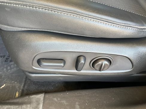 Used 2023 Buick Encore GX Preferred w/ Cold Weather Comfort Package FWD image 13