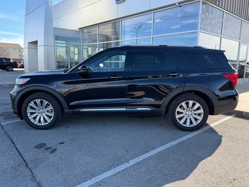 Used 2020 Ford Explorer Limited image 2