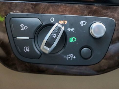 Used 2018 Audi Q7 3.0T Prestige image 36