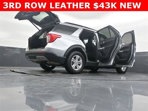 Used 2024 Ford Explorer XLT w/ Equipment Group 202A image 52