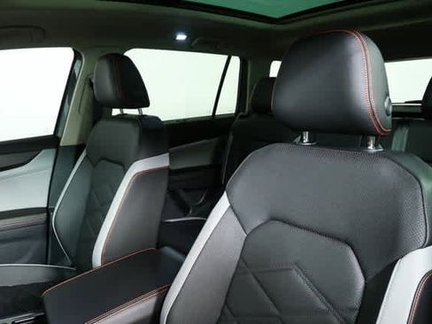 New 2026 Volkswagen Atlas Peak Edition AWD/4WD image 5