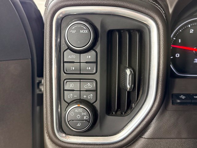 Used 2021 Chevrolet Silverado 3500 LTZ w/ LTZ Plus Package AWD/4WD image 21