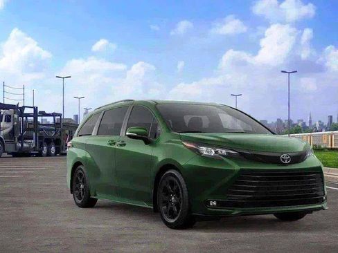 New 2026 Toyota Sienna XLE Woodland Edition AWD/4WD image 15