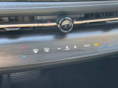 Certified 2023 Nissan Ariya FWD image 25