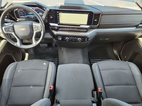 Certified 2022 Chevrolet Silverado 1500 LT AWD/4WD image 10