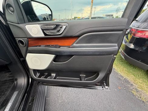Used 2020 Lincoln Navigator Reserve w/ Luxury Package AWD/4WD image 24