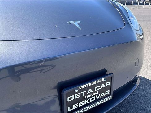 Used 2021 Tesla Model Y Long Range AWD/4WD image 25