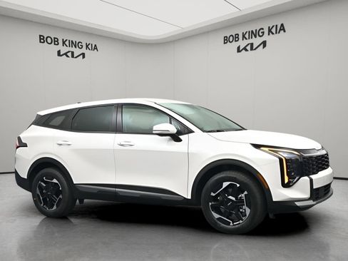 New 2026 Kia Sportage S AWD/4WD image 2