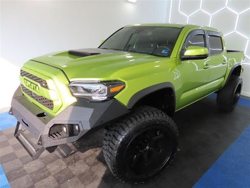 Used 2022 Toyota Tacoma TRD Pro AWD/4WD image 4