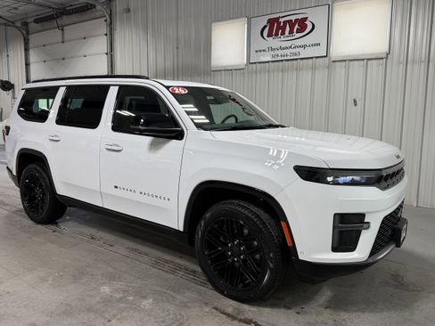 New 2026 Jeep Grand Wagoneer Limited image 1