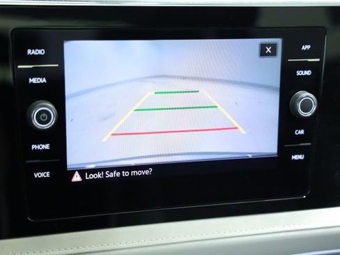 New 2025 Volkswagen Taos SE AWD/4WD image 19