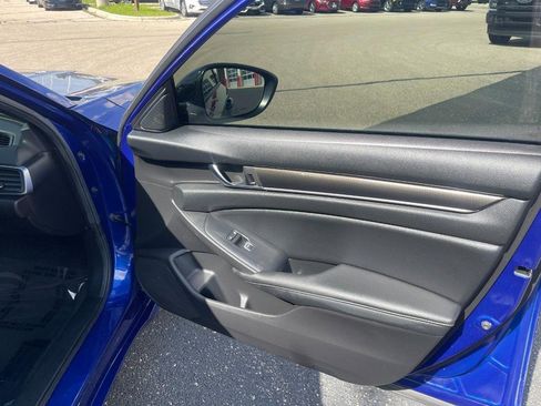 Used 2021 Honda Accord Sport image 8