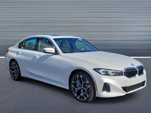 New 2026 BMW 330i Sedan w/ Convenience Package image 2