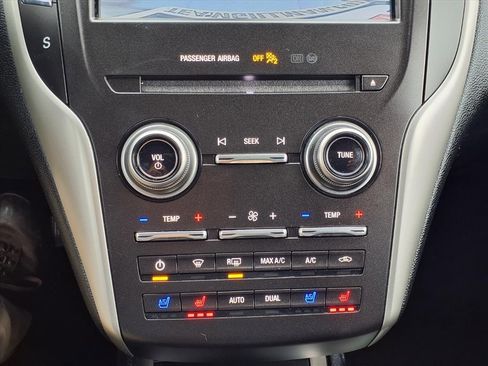 Used 2019 Lincoln MKC Reserve w/ MKC Climate Package image 13