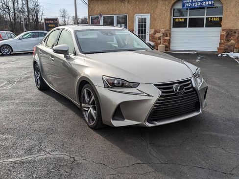 Used 2018 Lexus IS 300 AWD w/ Comfort Package image 1