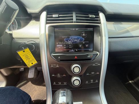 Used 2014 Ford Edge SEL w/ Equipment Group 205A AWD/4WD image 22