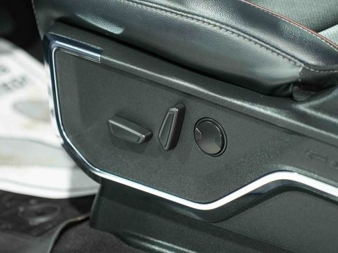 Used 2024 Ford F250 Lariat w/ Lariat Ultimate Package image 26