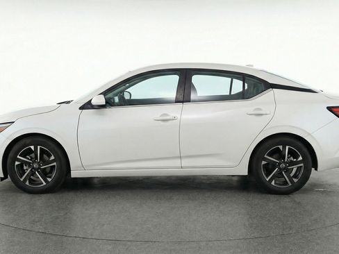Used 2025 Nissan Sentra SV image 5