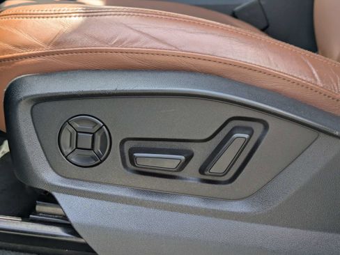 Used 2022 Audi Q7 2.0T Premium w/ Convenience Package AWD/4WD image 38