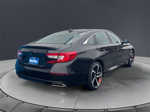Used 2022 Honda Accord Sport image 5