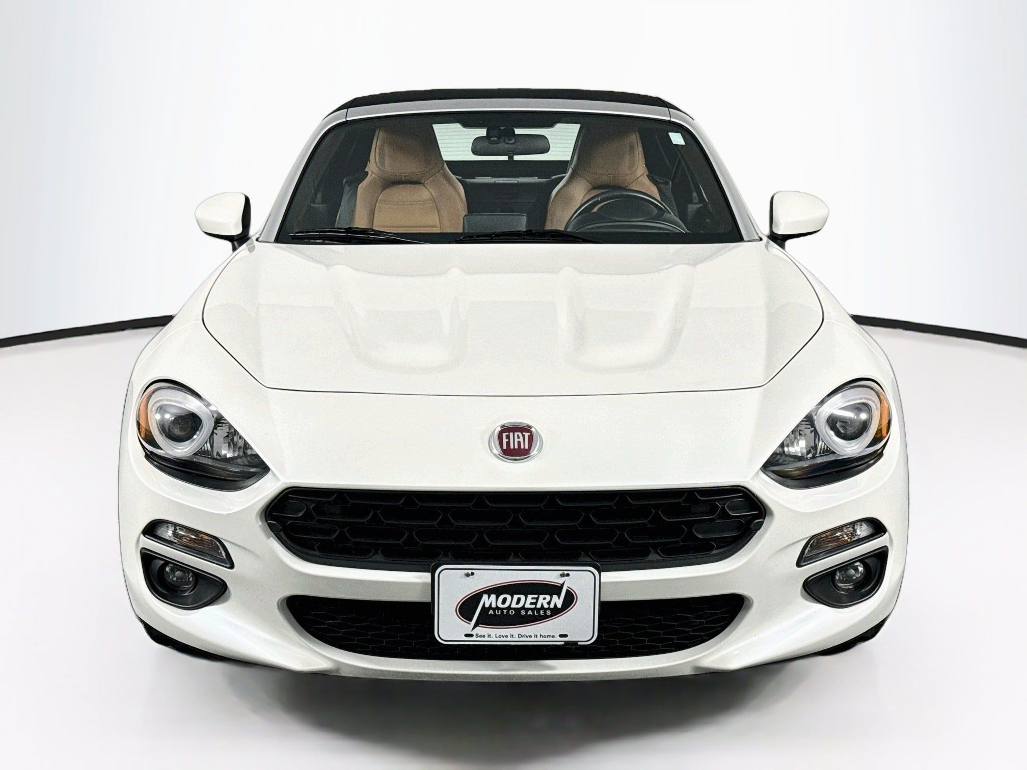Used 2018 FIAT 124 Spider Lusso w/ Navigation & Sound Group RWD image 7