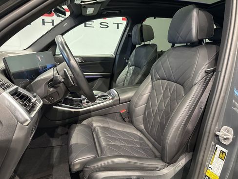 Used 2024 BMW X5 xDrive40i w/ Executive Package image 8