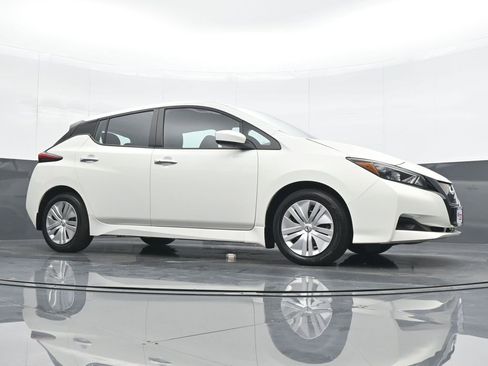 Used 2022 Nissan Leaf S image 23
