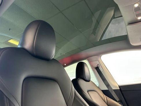 Used 2023 Tesla Model Y AWD image 19