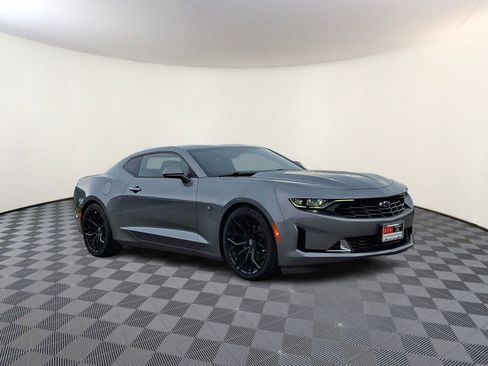 Used 2020 Chevrolet Camaro LT w/ RS Package RWD image 4