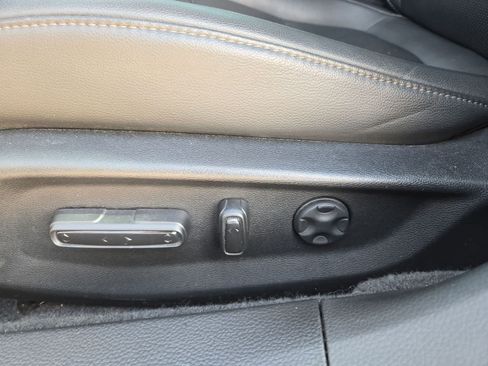 Used 2021 Honda Accord Touring image 16