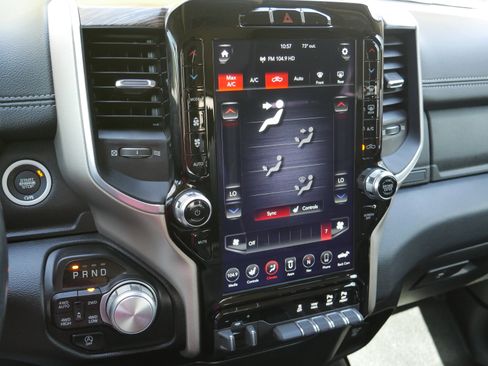 Used 2020 RAM 1500 Laramie image 11