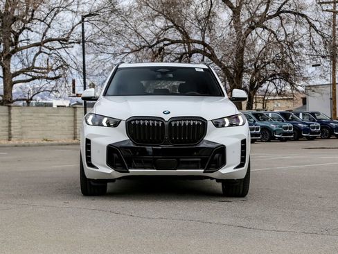 New 2026 BMW X5 xDrive40i w/ M Sport Package image 8