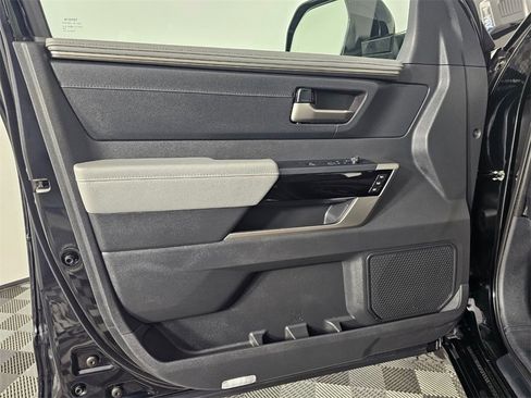 Used 2024 Toyota Tundra Limited image 17