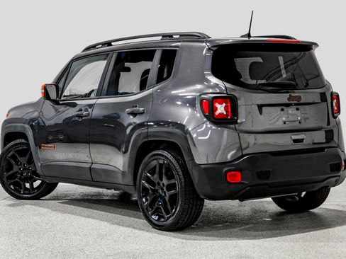 Used 2020 Jeep Renegade Latitude image 8